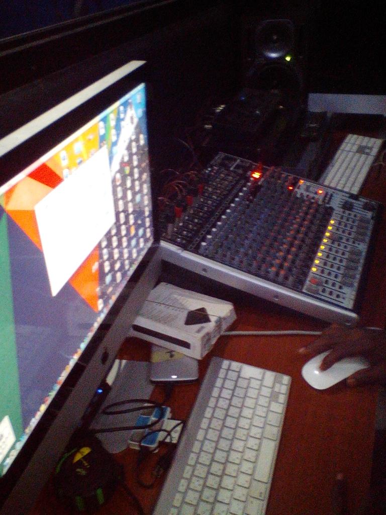 dj_mprince's tweet photo. Gudmorning Niger am happy this blessed morning,God is really doing it for me, https://t.co/xj5ydRrkXr