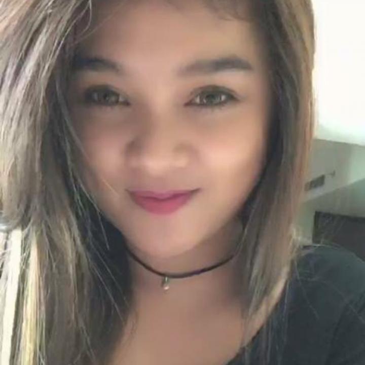 rezhapasora's tweet photo. Come hangout with me on #BIGOLIVE. https://t.co/99wlAQaeTA https://t.co/Zz56Dbnt4n