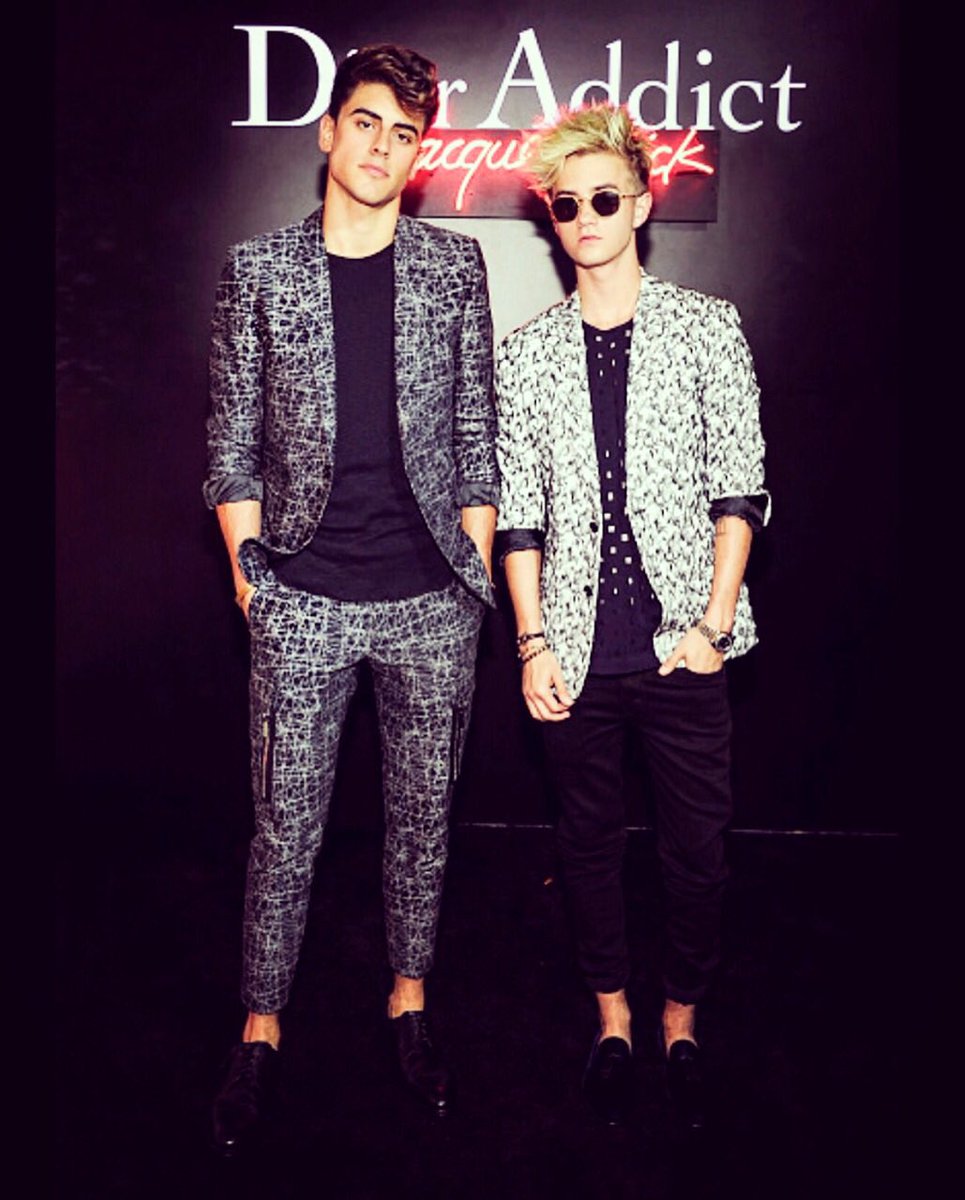 JackAndJack's tweet photo. Real men show their ankles... https://t.co/UkpbCKxM0y