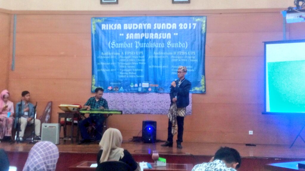 Patandang Pasanggiri Tembang Rancag Buhun SMA kategori pameget nu ka -5 no. tandang 06