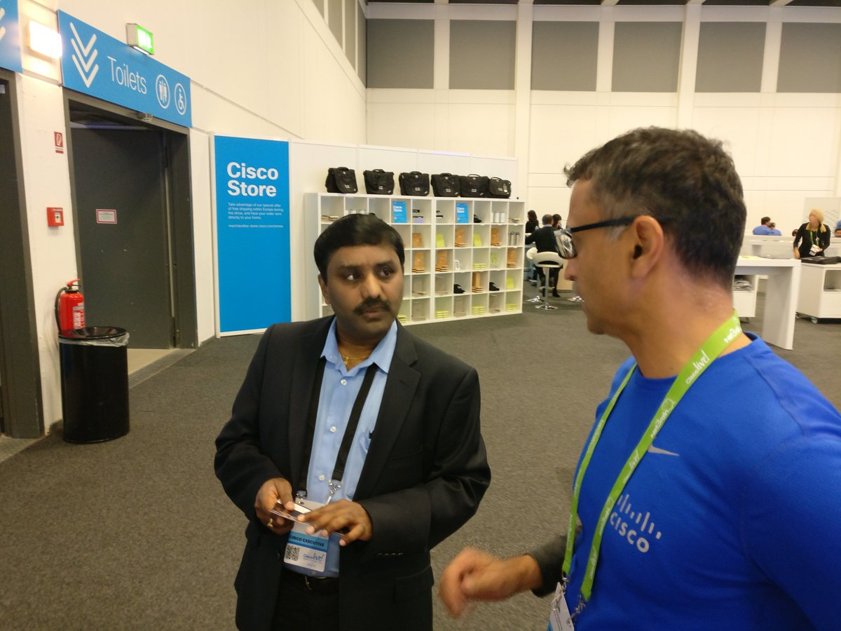 CiscoTechComm's tweet image. Ravi Amanaganti @AmanagantiR catching a demo at the #SuperchargedContent booth. Glad you could stop by. #CLEUR