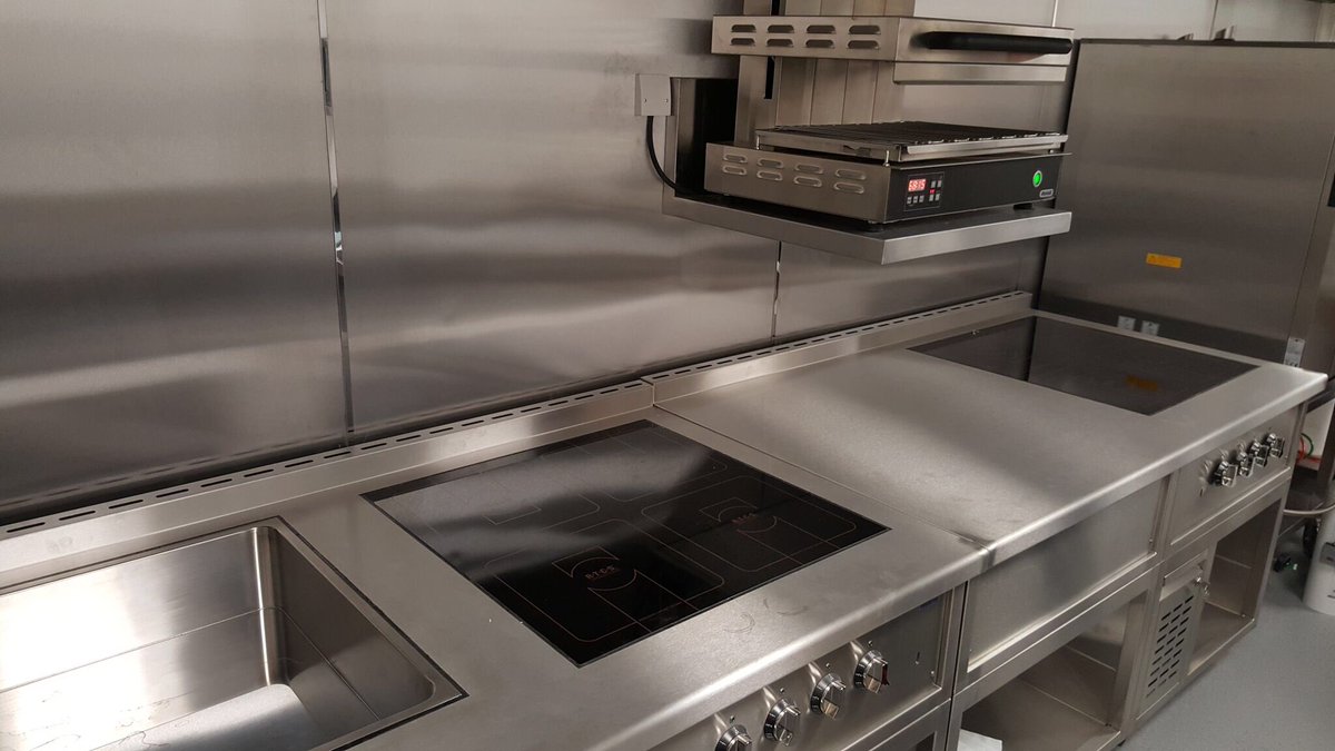 EcoChef_i's tweet photo. Burnley FC new training Ground #inductionplancha #inductionbrattpan #inductionrange #cateringequipment #ecochefclub โค๏ธ https://t.co/JQtz2axkcL