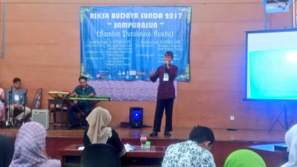 Patandang Pasanggiri Tembang Rancag Buhun SMA kategori pameget nu ka -6 no. tandang 02.