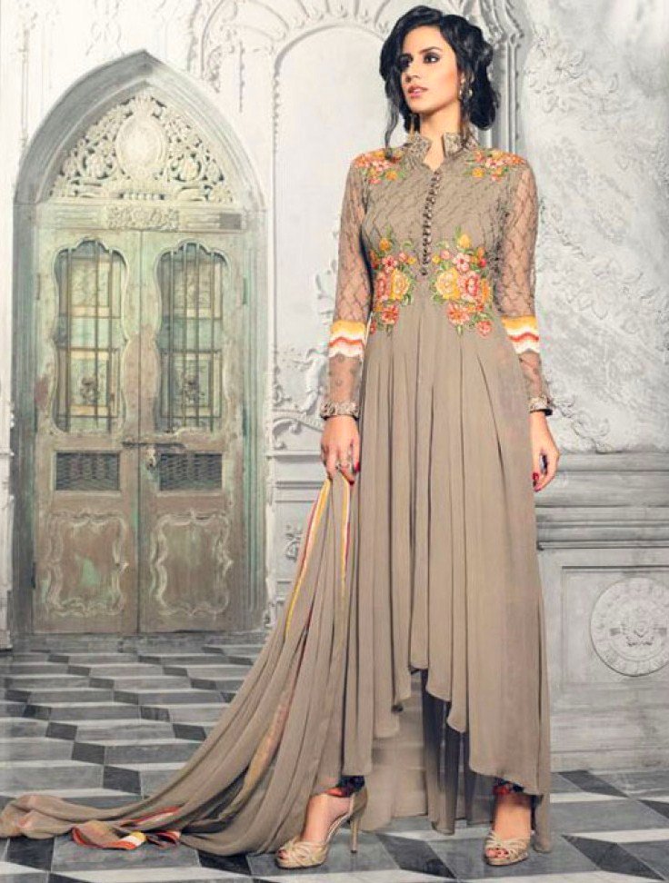 shimorocom's tweet photo. Floral Embroidered Hi -Low salwar Suit
Shop Now: https://t.co/voN65aG2zO
International shipping available
#floralsalwar #embroideredsalwar https://t.co/cGjR7EgsBy