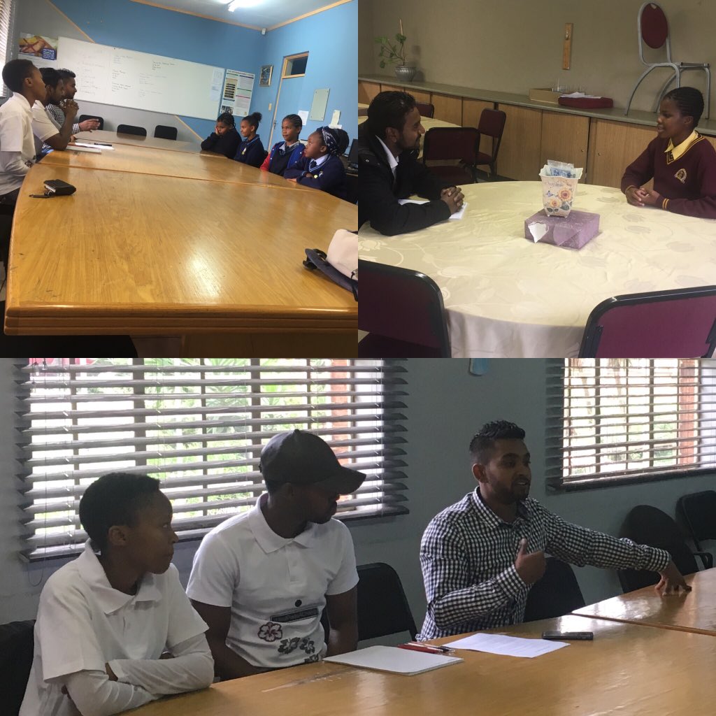leratoselialia's tweet photo. This month, we had an Entrepreneur join us to talk about setting goals #RealPads4Change @rrcreativeza #TBT https://t.co/Bm3y4xQJEL