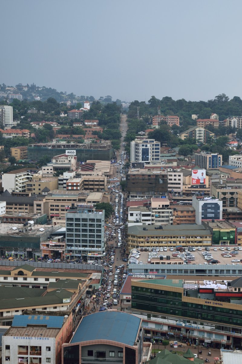 The_AfricaISee's tweet photo. We live in huts. Kampala Uganda #Beautiful #African #Cities #Uganda #PearlofAfrica #Travel #TravelAfrica #TheAfricaTheMediaNeverShowsYou https://t.co/IcuM0nvOCd