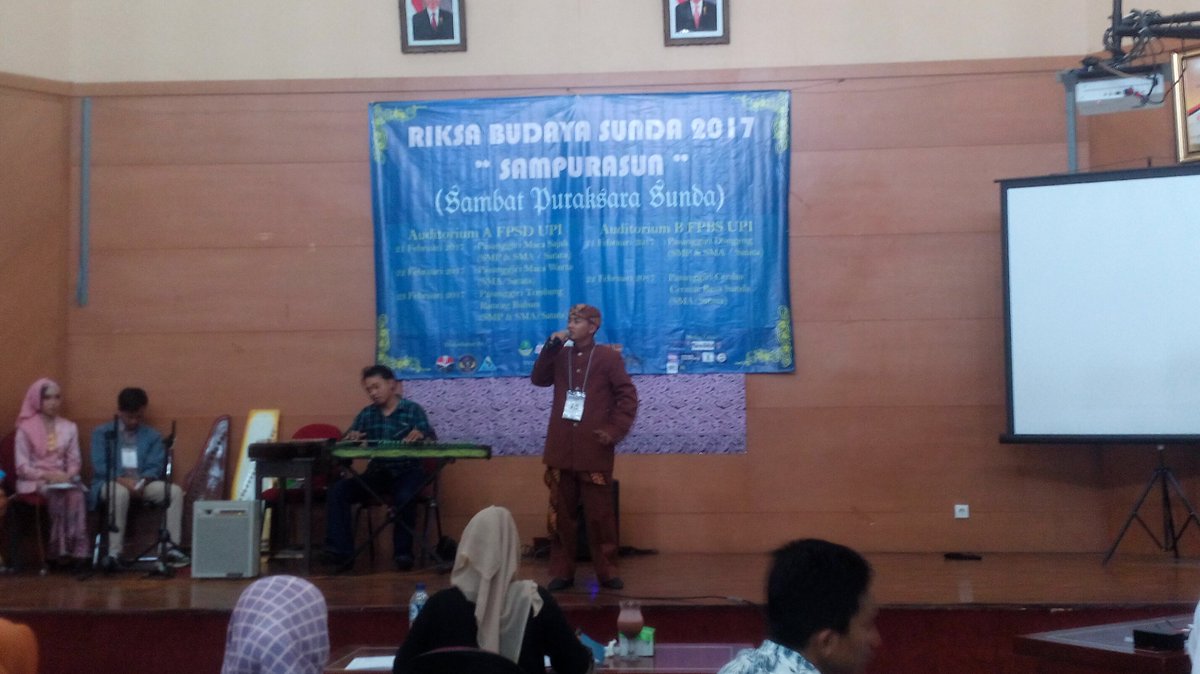 Patandang Pasanggiri Tembang Rancag Buhun SMA kategori pameget nu ka -12 no. tandang 15.