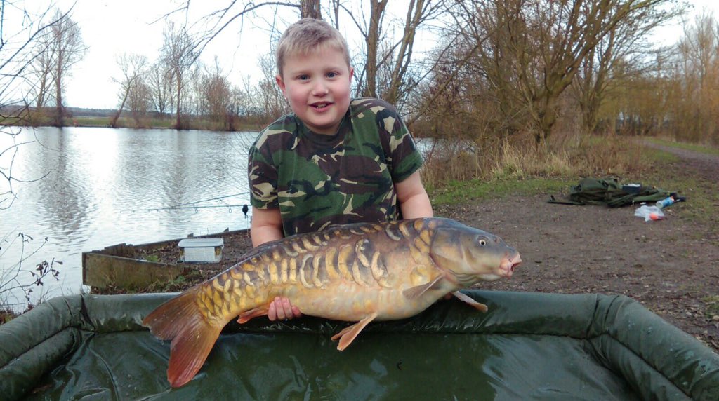 galaxybaits's tweet photo. *********PB***********
Young Sean Oatham was over the moon with latest capture at 18lb New PB
Well done Sean !
#Attirer
#topdangling https://t.co/xnmZ5vJ19K