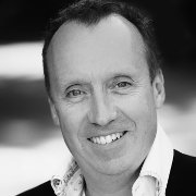 MediaNetwerk's tweet photo. De eerste #column van Marc Teuwsen: Filmjunkies als laaghangend fruit https://t.co/h5XsiQ1sGq #gemistekansen #film #bioscoop https://t.co/2yz6QDY72I
