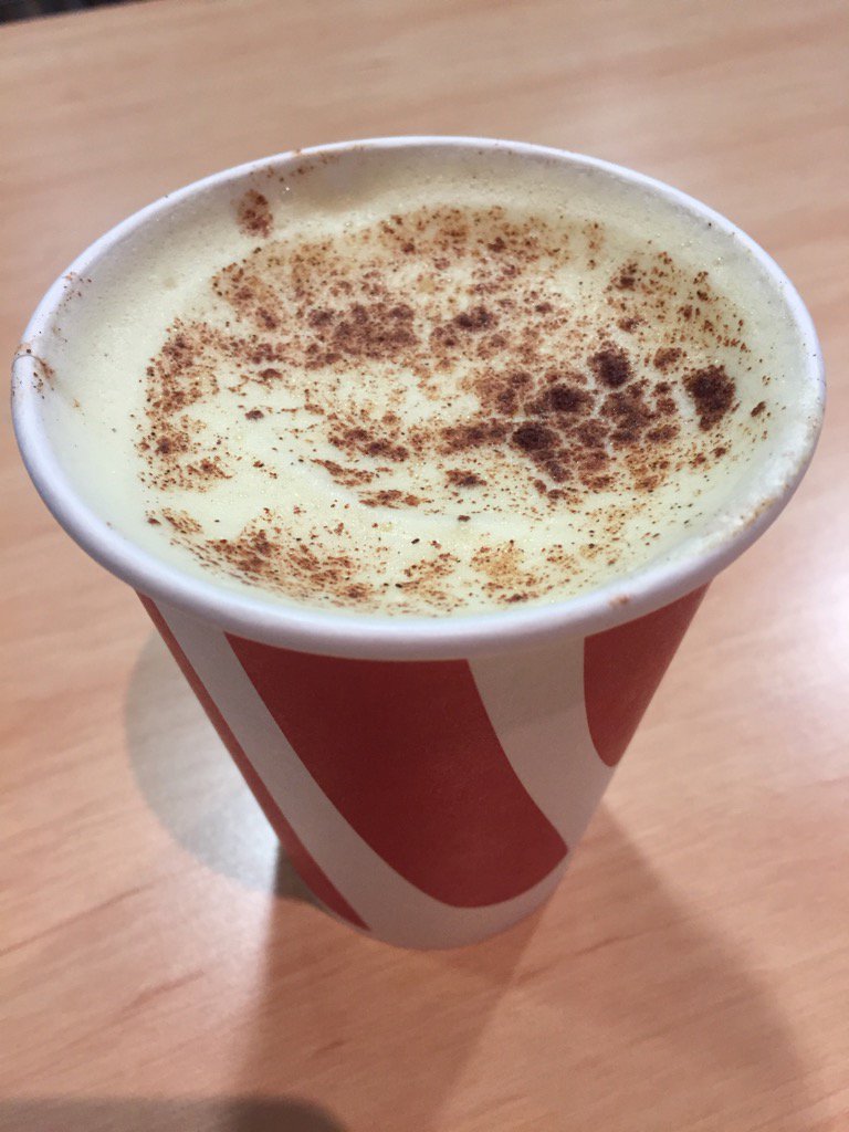 VacherinLondon's tweet photo. Fabulous #turneric #latte this morning. Thank you team.... https://t.co/IuGs9fwgk6