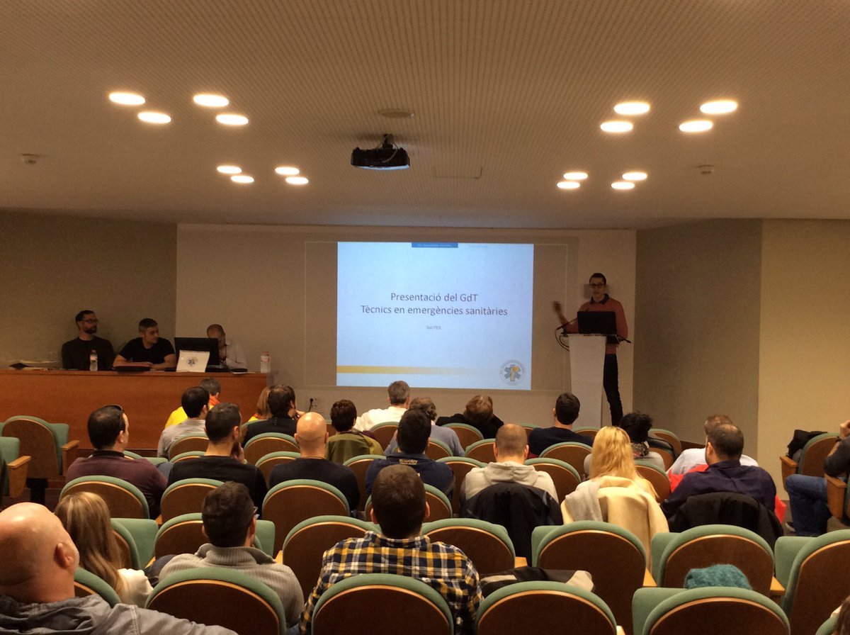 soctescat's tweet photo. @iurilazaro Tècnic del @semgencat Presenta el Grup de Treball dels Tècnics @soctescat #SoCTES #EquipTES #SocialTES #jornadaIMV @SoCMUE https://t.co/XOEACH1XOX