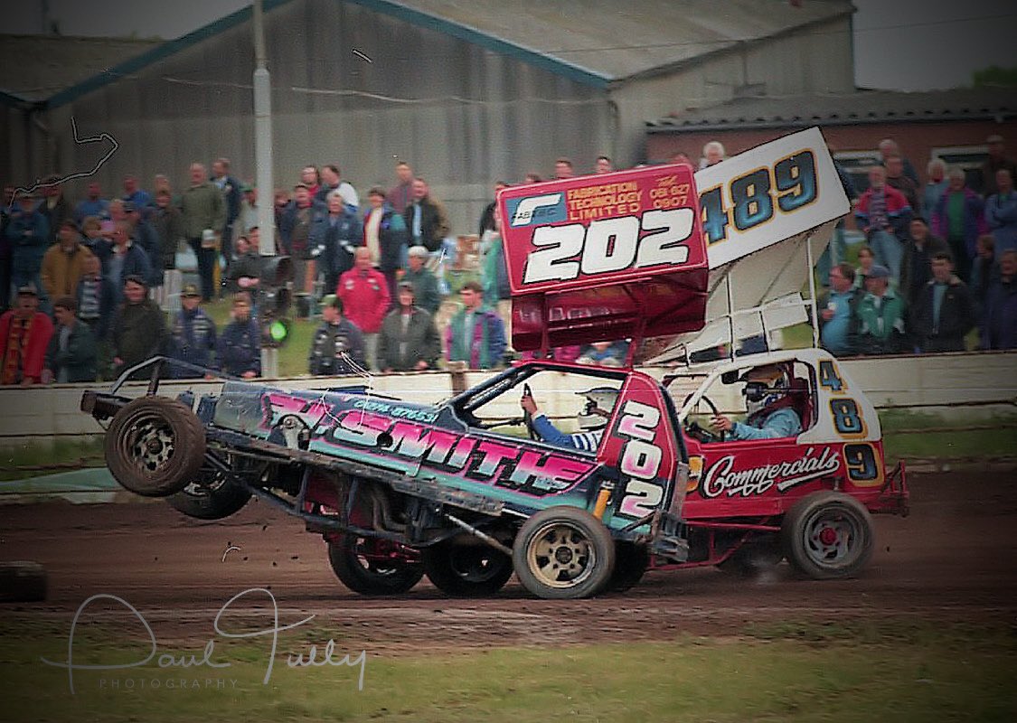 Tully44's tweet photo. #ttbt.. Long Eaton 1995. #ptppics #anothertrackgone #90sracing #briscaf1 @BriSCAFormula1 @Stoxnet https://t.co/5XUO74RKPY