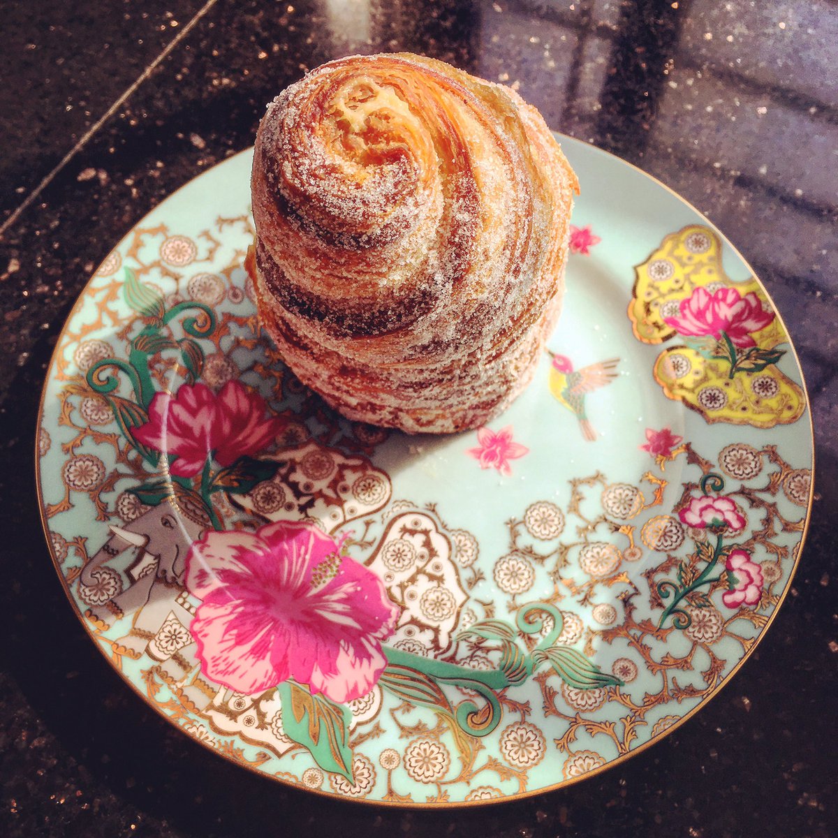 Pistachio_Rose's tweet photo. Dreaming of #magstbread breakfasts with @anjali_pathak on @goodearthindia china...#fitforroyalty #ThursdayThrowback https://t.co/SDq2jUw2mF