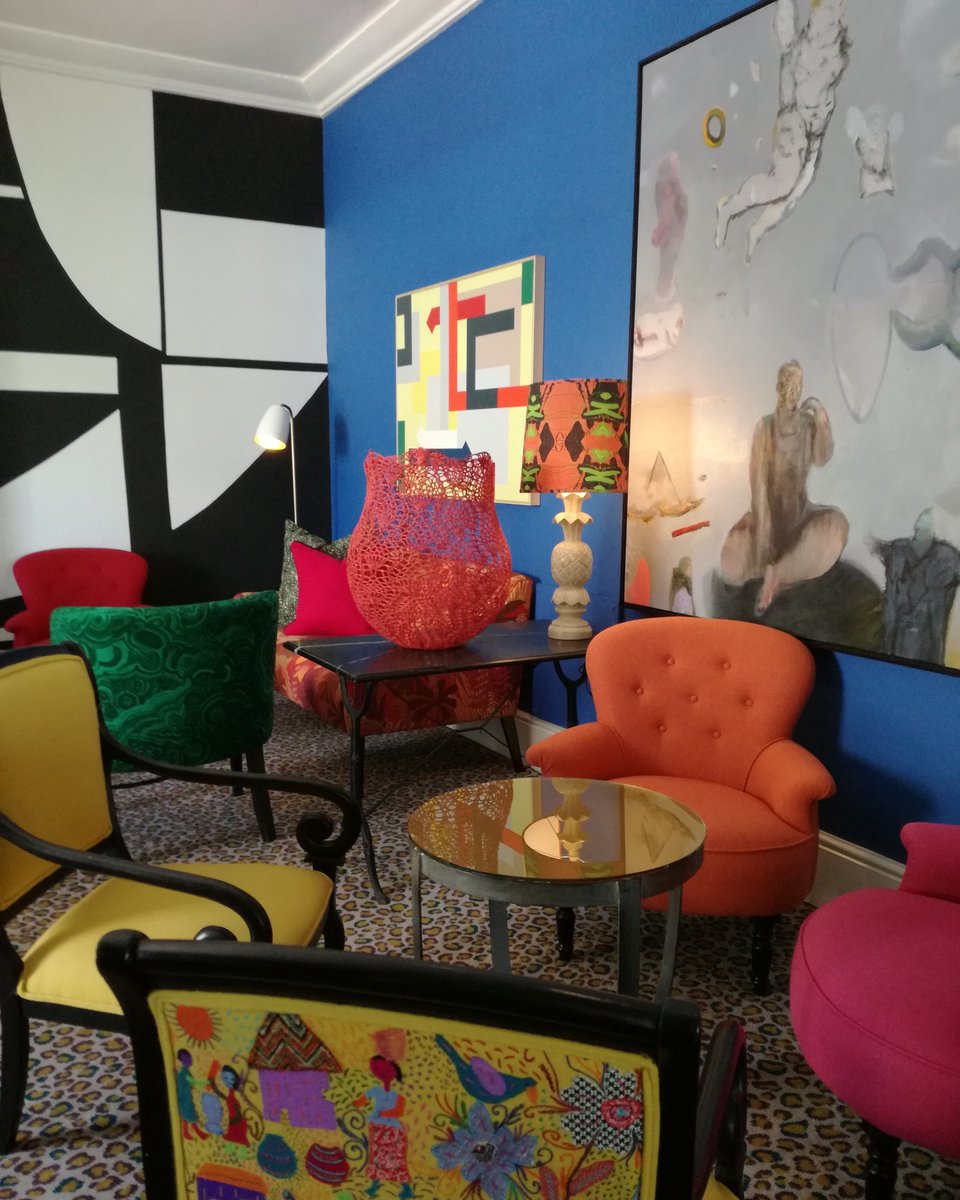 Indigi had a little outing yesterday to The Stack in Gardens here we have just one of our favourite corners! A little bit of colour inspo!✴