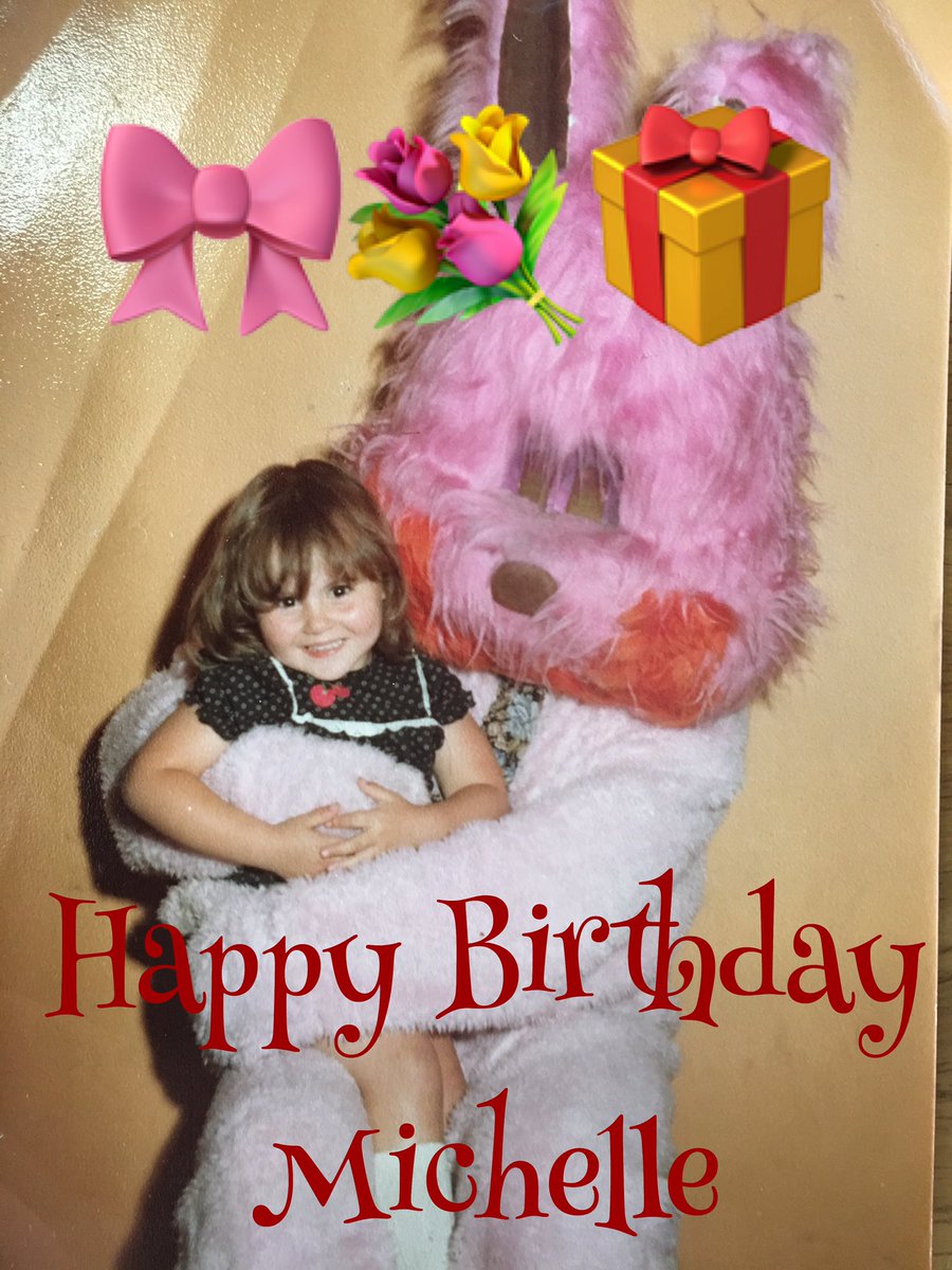 theoscarromeo's tweet image. Please RT this "Card" to celebrate the Birthday of @ForemanMichelle 

🎀💐🎁👧🏻🐰🎀😂🎁👧🏻🐰🎀💐🎁👧🏻