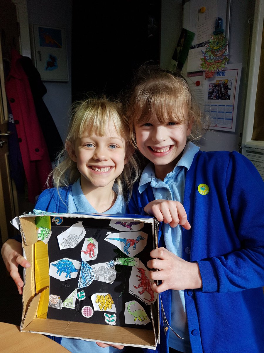 hillviewprimary's tweet photo. Motivated learners sharing their dinosaur story box and fossil sketches, completed at home. #inspiringtheme #cooperation #motivatedlearners https://t.co/vcn5d7ihAZ