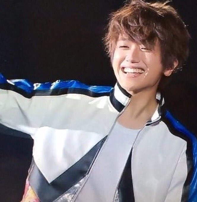 なんだこの、にっしまの笑顔の破壊力😳 こんなにクシャッて笑ってるに