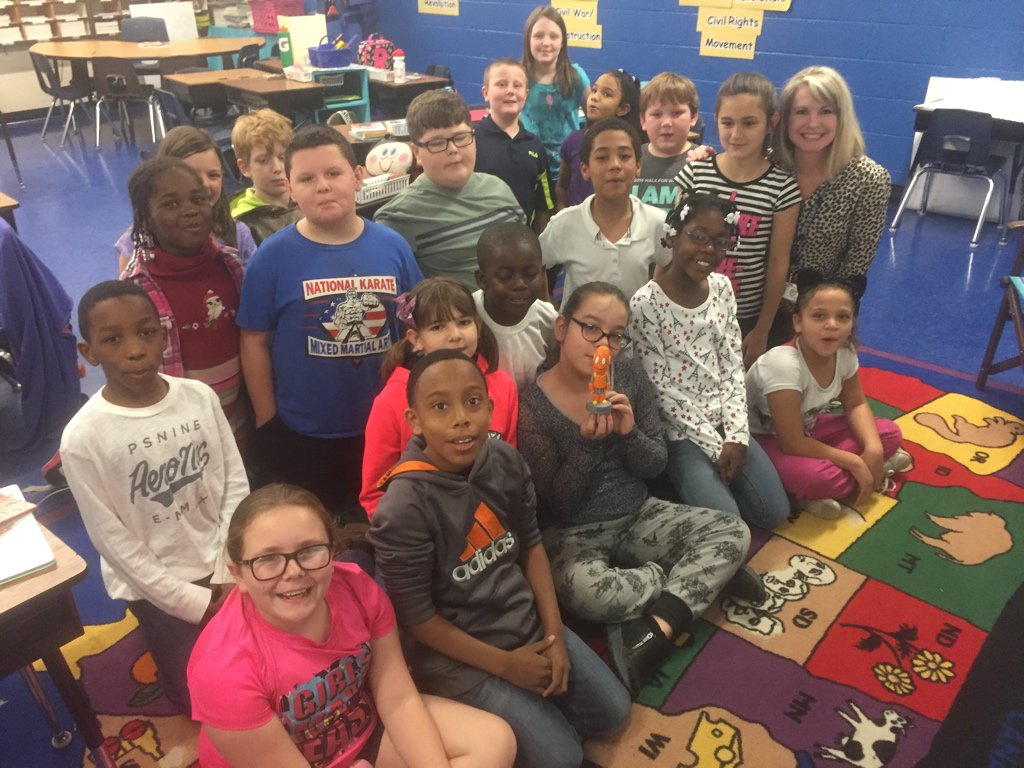 pnabbie's tweet photo. Check out 1C & 3D Learning about Civial War & Abraham Lincoln #WhereIsMoby #NESConnects @brainpop https://t.co/D0pG6jc3nu
