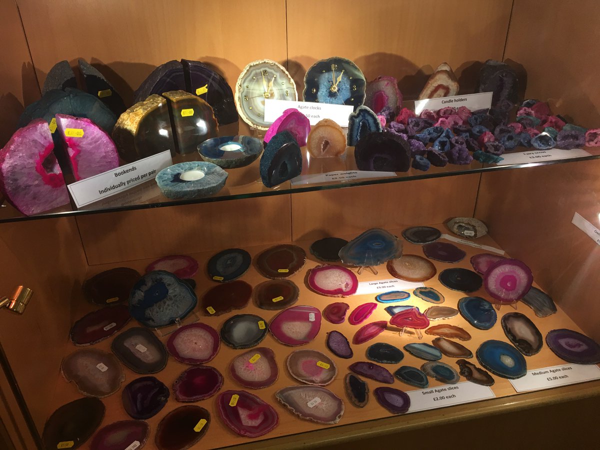 Stump_Cross's tweet photo. Lots of fantastic agate pieces new in stock from book stoppers, candle holders to ornament decorations at great prices. Just visit the shop. https://t.co/ugO4IhRJUJ