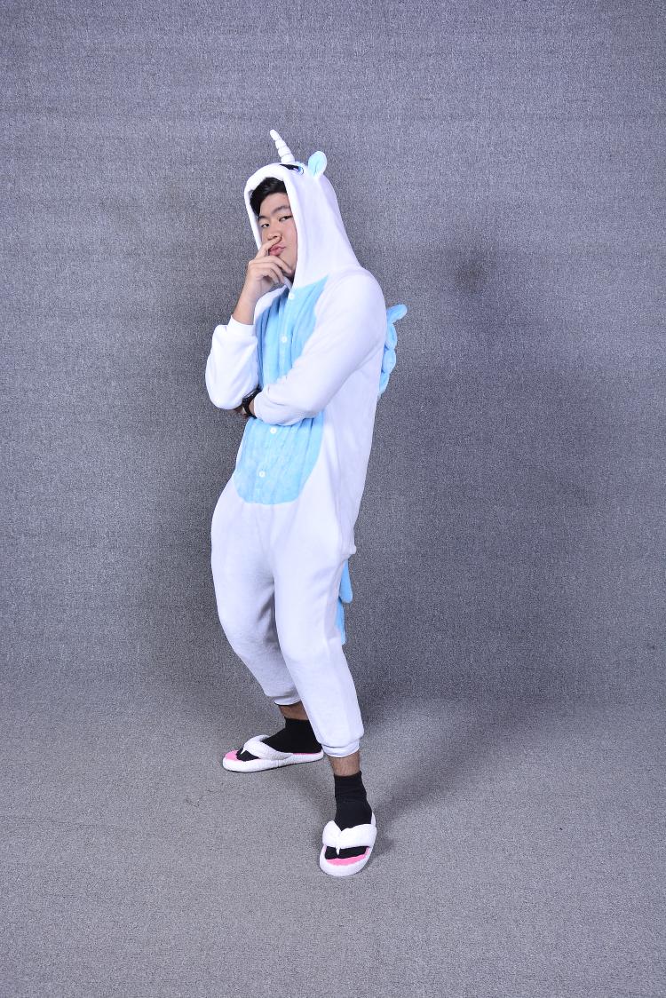 joswaapoll's tweet photo. Swaggy Unicorn 💙👌🙌 #GradWaitings https://t.co/juzEpALteV