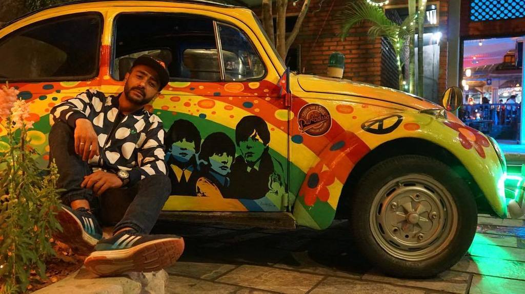 girishnephop's tweet photo. #beatles #beetlevw https://t.co/rOwE3FHhJx