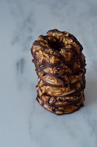 BeMeyer's tweet photo. NEW Post: Homemade Girl Scout Cookies #Samoas - https://t.co/d915zZD9kW @girlscouts @SamoasCookies #BakingWithBeth #recipe #girlscoutcookies https://t.co/SIAjFVPLhD