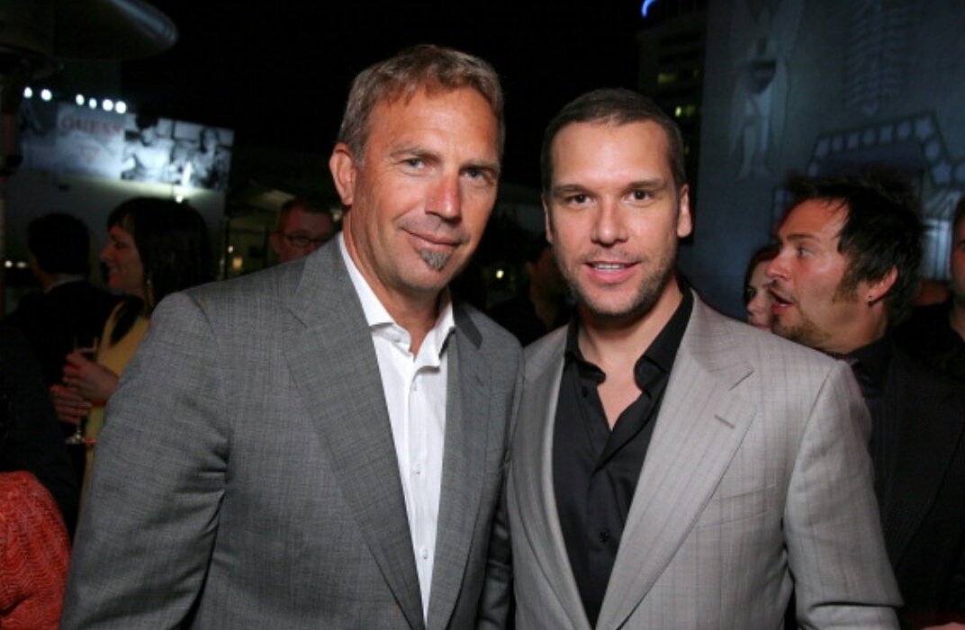 K_Costner_Page's tweet photo. Kevin Costner &amp; Dane Cook https://t.co/Dx83sf0sLD