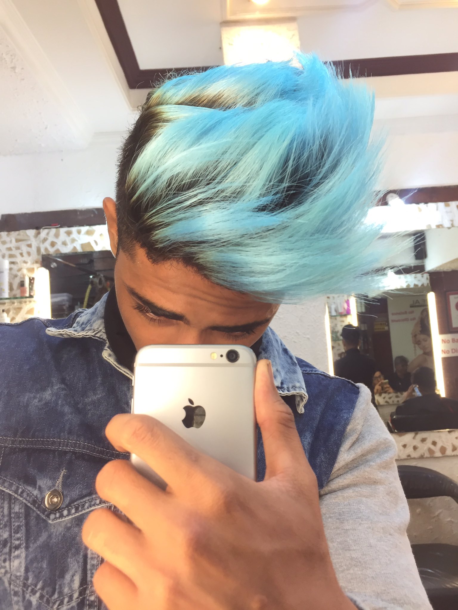 Crazy color Jordan  BubbleGum Blue Crazy Color Renbow Ammonium and  Peroxide Freespa rosegoldhair beauty blue redhair crazycolor crazy  jordan amman beautybloggers صبغات كريزي كريزيكلر كريزيكولور  الاردن عمان جمال blue bluehair 