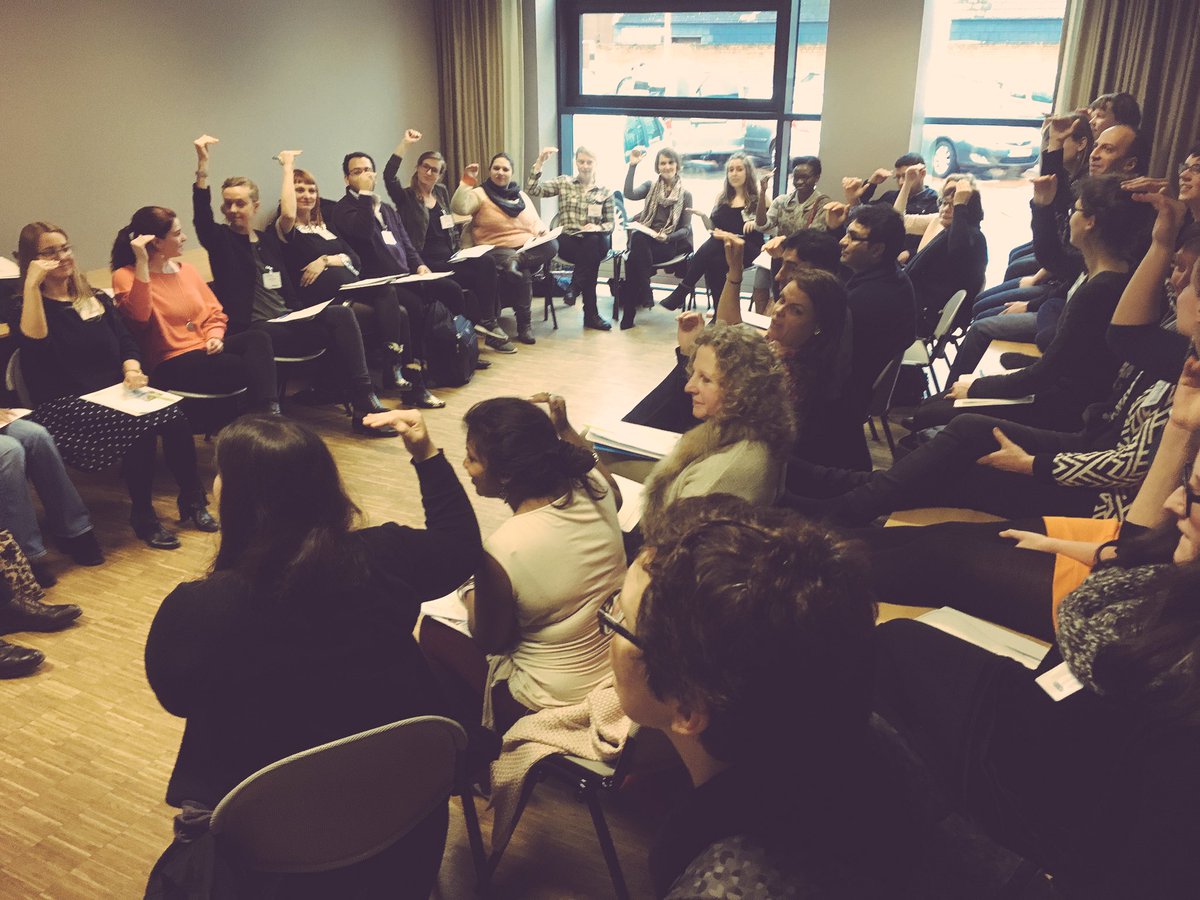 De workshop van @jongenvanzin met Seppe en Griet wint dan weer de prijs voor volste zaal! #VormingDieWowt #doen #ZanzuNetwerkt