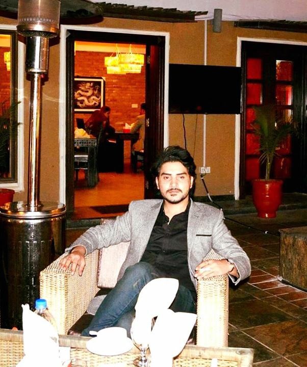 paki_zindabad_'s tweet photo. وہ کہتے تھے یہ نہیں کر سکتا اور پھر میں نے وہ کر دیکھایا ----#Whistle #filmiRj imran Ali mani @ImranAlimani8 https://t.co/4E4TVfOYjt