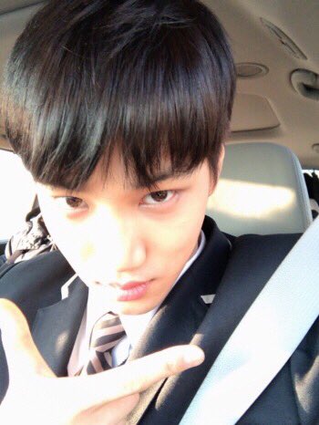 KaiS2com's tweet photo. [From.KAI] ❤❤❤❤종인이 오는길 레드카펫..❤❤
https://t.co/dLDSpUI5Zb https://t.co/hsBqj1o0TK
