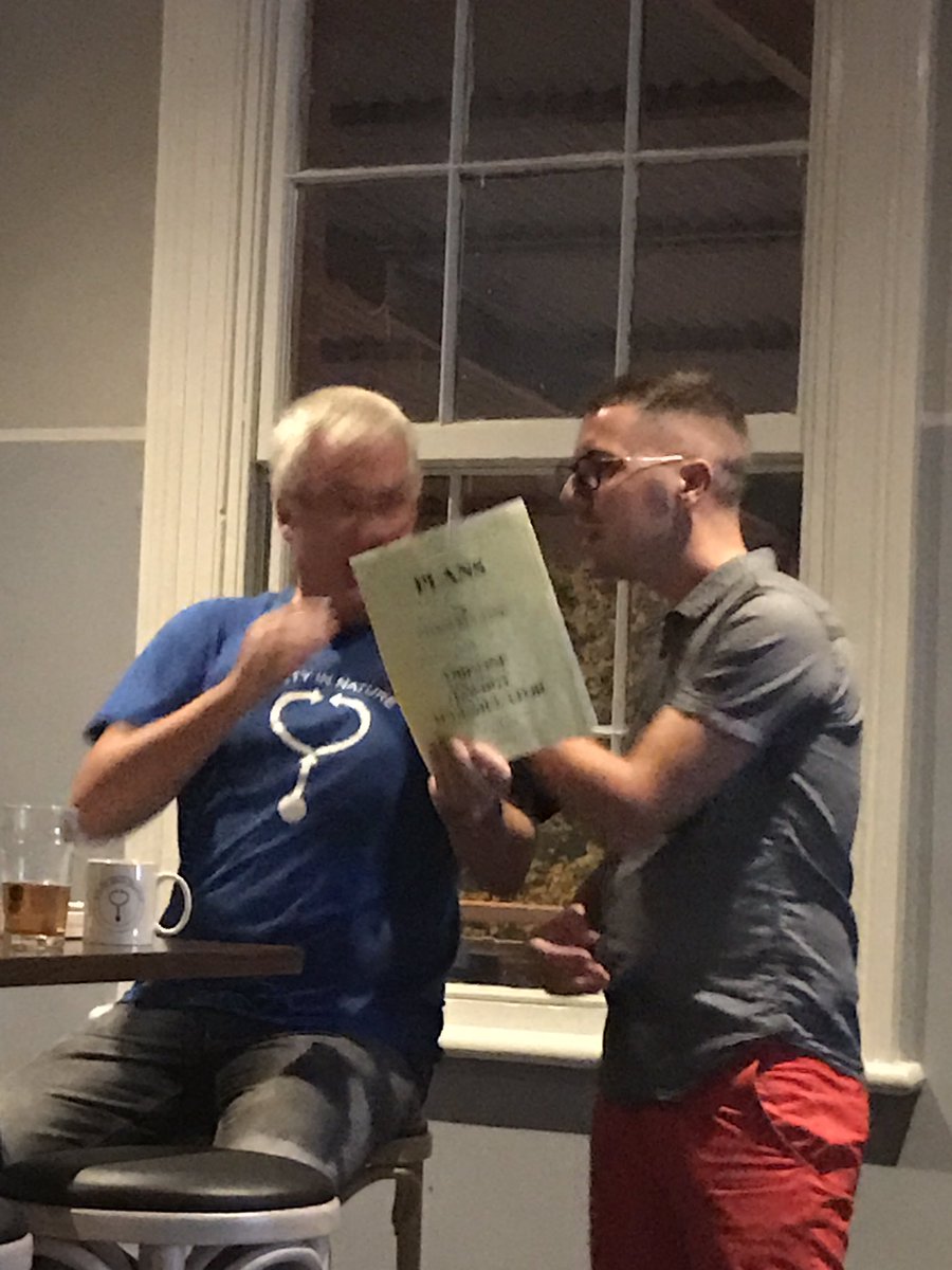 NerdNiteWagga's tweet image. A #realscientist preparing to talk about non-sciency things #unityinnature #wilhelmreich @tim_wess #nerdnite #wagga