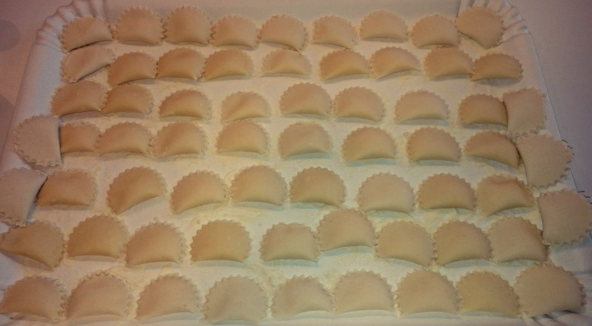 Mater_Chef's tweet photo. #calzoni #ricotta by #MaterChef #tradizioniculinarie #Carnevale #Matera #martedìgrasso 
https://t.co/4HQBpudPUs https://t.co/exa8YpHfay