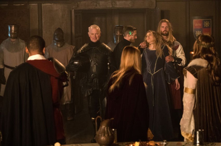 legendsoftom's tweet photo. #LegendsofTomorrow #Season2 #Episode12 #Photos https://t.co/na6rbIBWlN