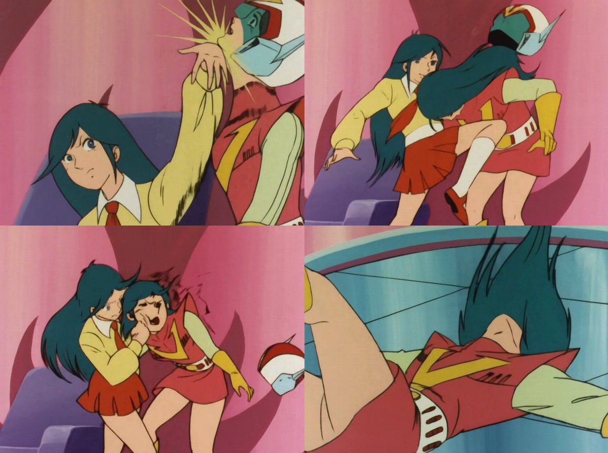 裏拳で体を浮かせて、膝蹴りからの強烈なアッパーカット！間違いなく