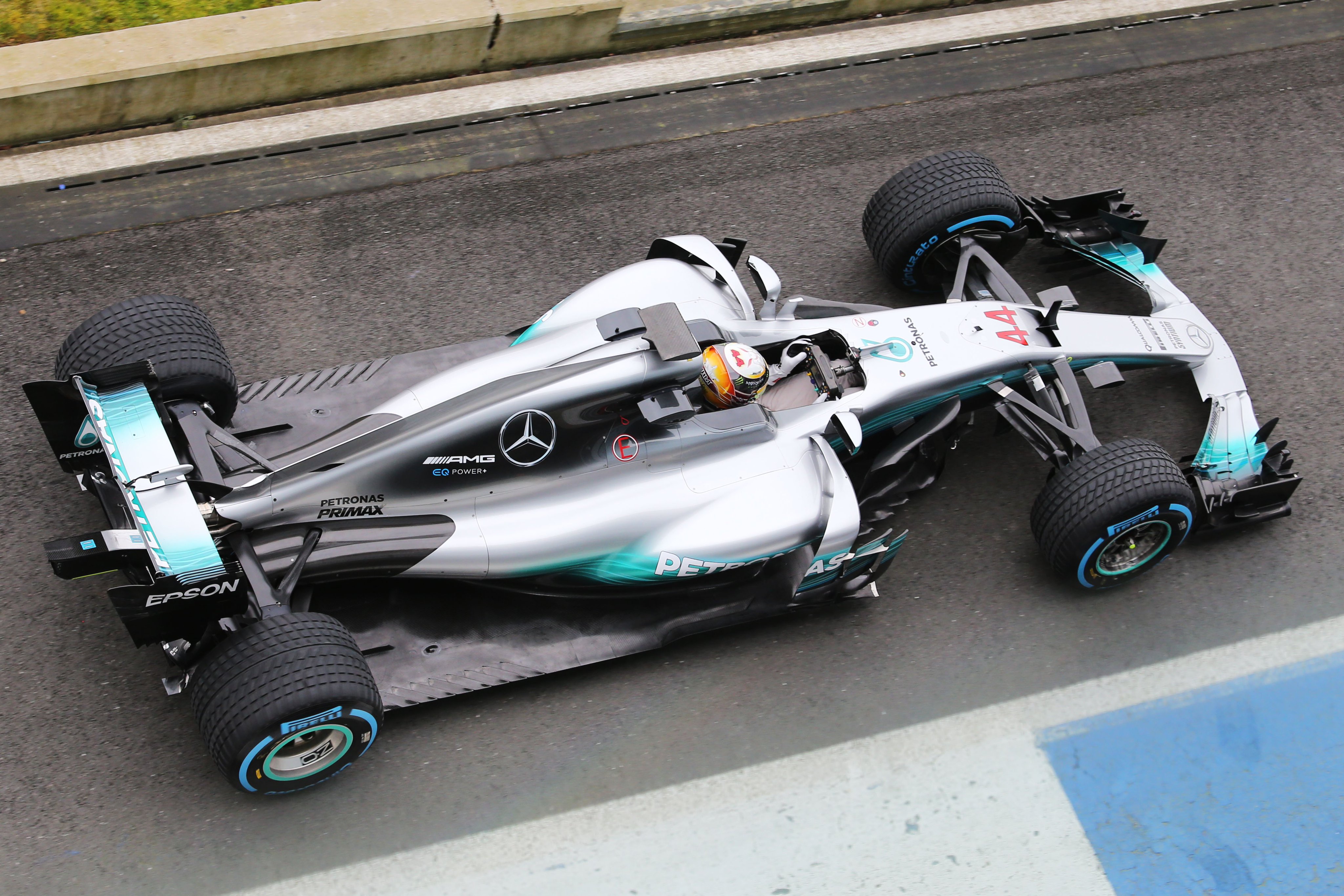 Autosport Mercedes 17 F1 Car The W08 Has Broken Cover At Silverstone T Co Ijdqmdums1 T Co Dx4iflm87s Twitter