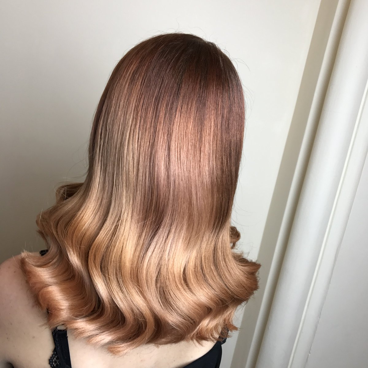 OutcastHair's tweet photo. Smooth or expanded? @Victoriapanting is killing these styles #northamptonhairsalon https://t.co/yg8LOJds79