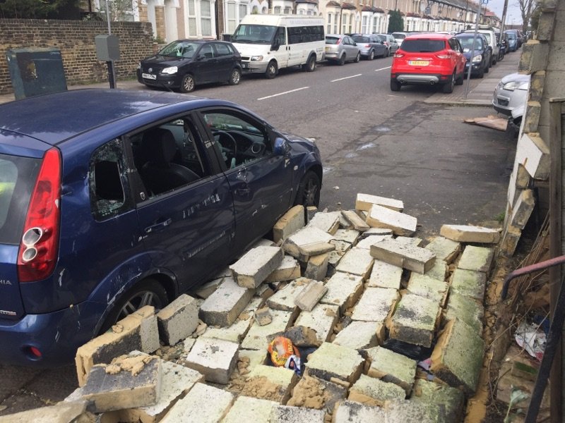 MPSEnfield's tweet image. Please be careful today as Storm Doris has hit Enfield. #staysafe #MightyC&apos;s KM