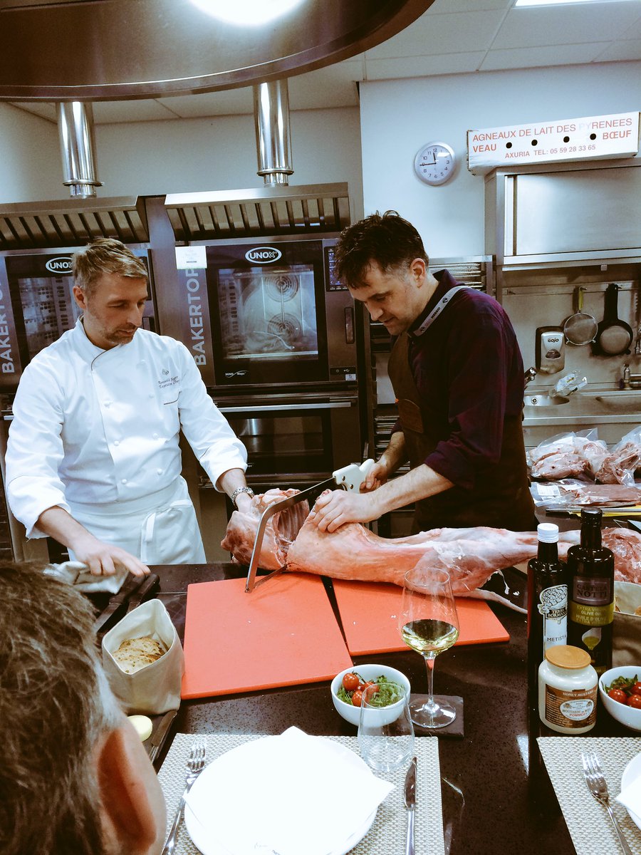 CabralSamcabral's tweet photo. Our butcher in action !!! @OrangeButcher @ClassicFineFood @OlivierBATEL https://t.co/SqGUBnUEZJ