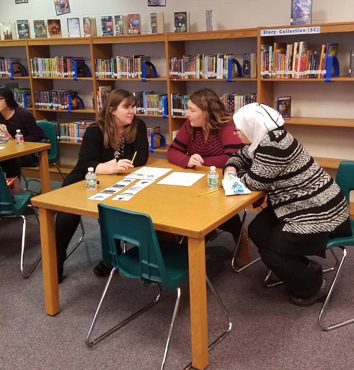 mnm12's tweet photo. Learning strategies 2assess &support newcomers #ESLPLC @hazelwood_hawks @LuhrElementary @BowenBees @CampTaylorElem @GutermuthElem @LPASlou https://t.co/CEDPxR89lg