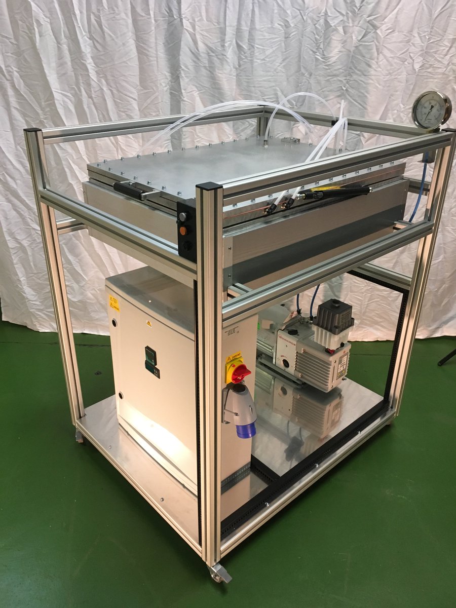 EetsLtd's tweet photo. Customised #SolarResearch #PVLaminator manufactured to order for a client in Germany. Onsite training was provided. 
https://t.co/oaKYI61X7P https://t.co/JdkxaNtDga