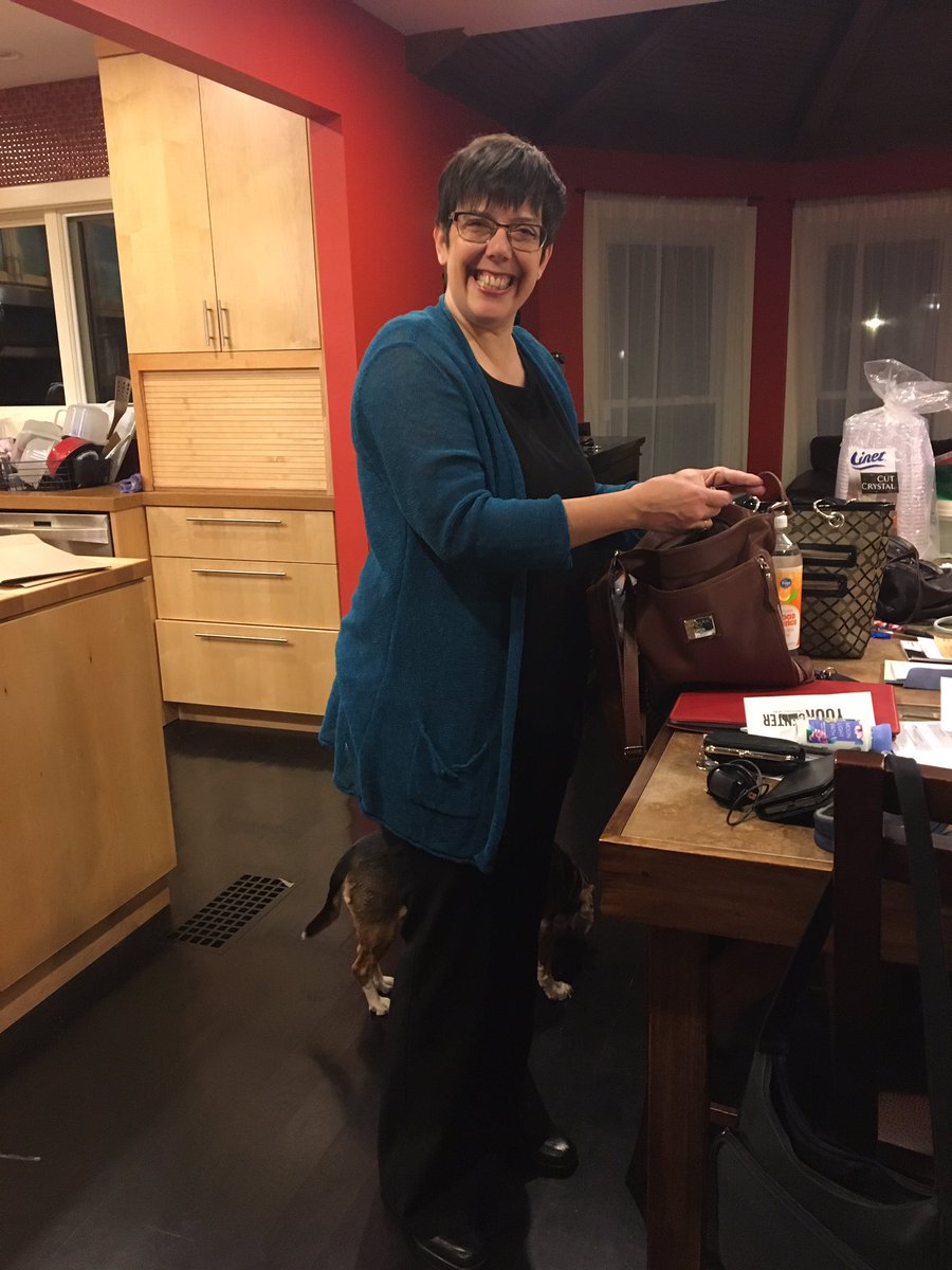 collesano_'s tweet photo. my mom starts her dream job working at my school today working w our special needs kids and shes so excited. shes so cute omg :))) https://t.co/uMCIgAPdSR
