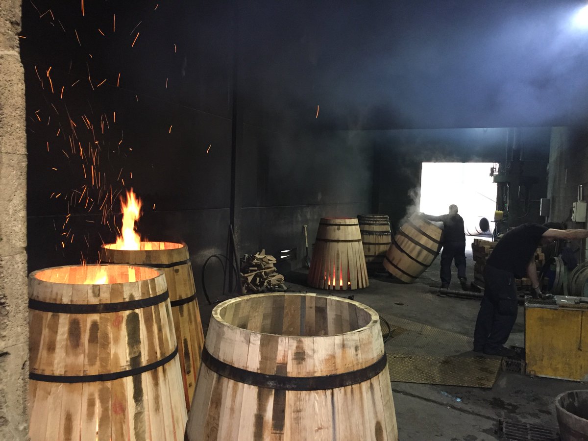 #ToneleriayTioPepe See how the American #oak is dried and cut for the #Jerez casks.