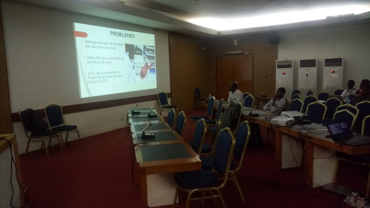 Sahelinnov's tweet image. E-Sos est une plateforme pour soulager la gestion de dons de sang. #FemmesTIC #Sahelinnov2017 @Cipmen @Sahelinnov