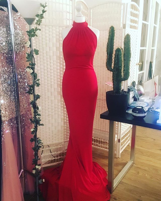 Prom Sisters tweet media