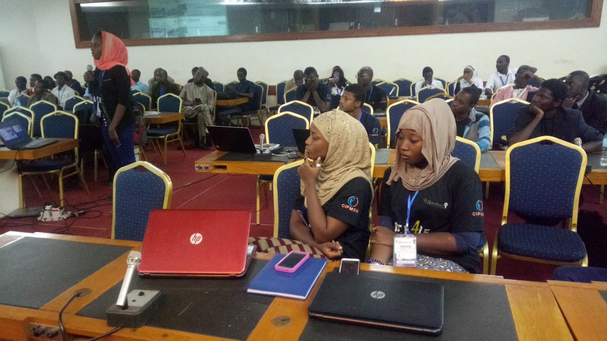Sahelinnov's tweet image. E-Sos est une plateforme pour soulager la gestion de dons de sang. #FemmesTIC #Sahelinnov2017 @Cipmen @Sahelinnov