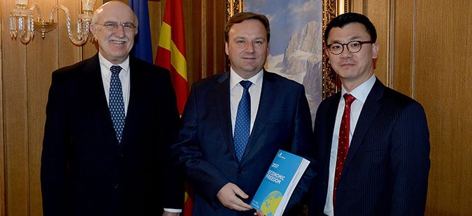 RepublikaEng's tweet photo. Prime Minister #Dimitriev meets with the @Heritage Index of Economic Freedom team https://t.co/ZS6RXmPyHz https://t.co/Kz05vMT0oF