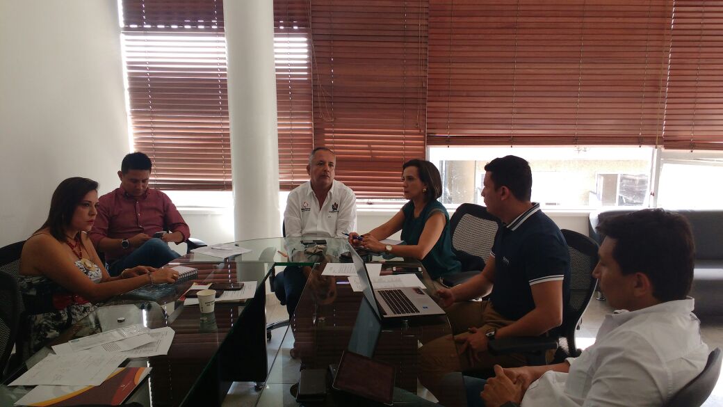 OscarBarretoTol's tweet photo. Diseñamos estrategia para el uso de energías alternativas, denominada #ConectandoAndo, como proyecto piloto en #Marquetalia – #Planadas. https://t.co/IZafKsbvnM