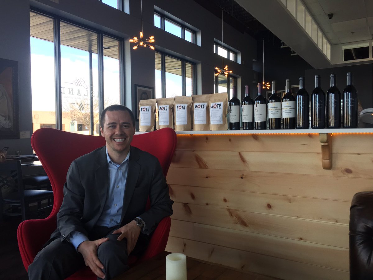 CitizensEdmond's tweet photo. Coffee, pastries & more! We're cash mobbing Ellis Island Lounge in @DowntownEdmond today! Join us! #cbecashmob #coffeelocal #winelocal https://t.co/G6QfL2uL5G
