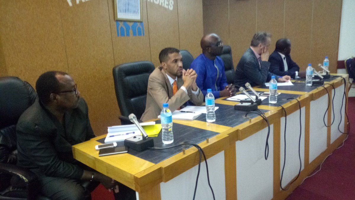 Sahelinnov's tweet image. Pensé par des #FemmesTIC #Gnala est une plateforme Web qui facile l'accès aux salons de coiffures etc.. afin de rester conquête 💅 #Hack4dev